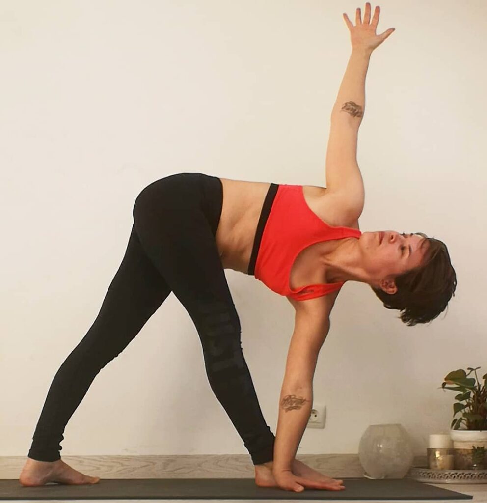 Revolved Triangle Pose - sharpmuscle